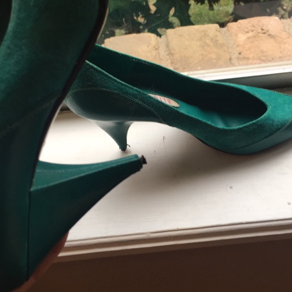 🦄 2/$15 Vintage | suede turquoise heels - Picture 2 of 7
